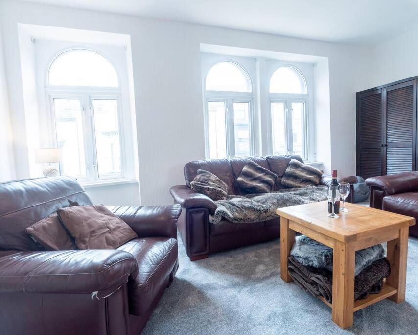 Mumbles View - Free Parking Appartement Oystermouth Buitenkant foto